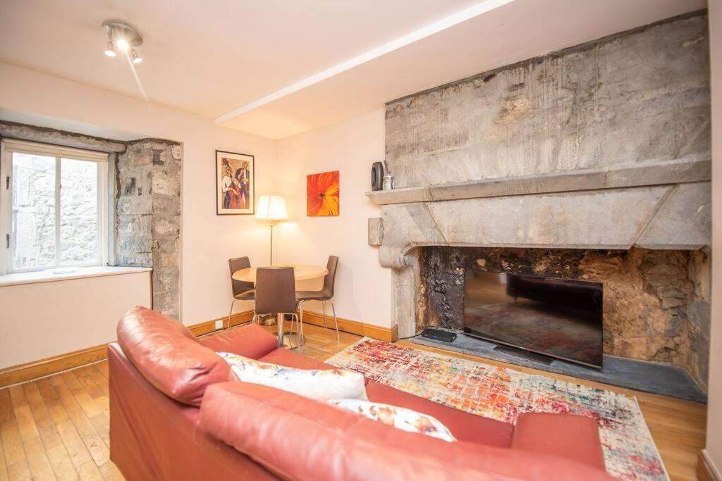 Latin Quarter Luxury Apartment Galway Exterior photo